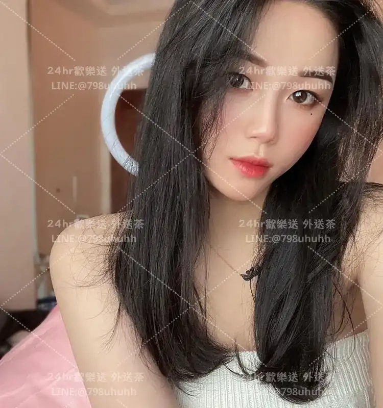 桃園按摩 依藍