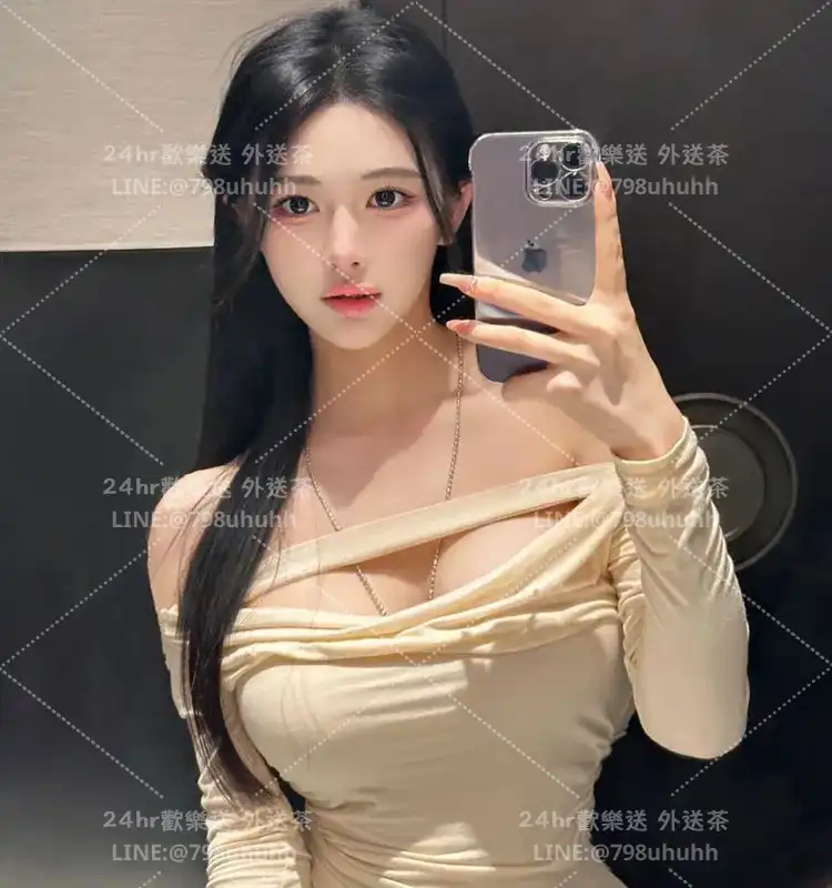 台中按摩 Adriana