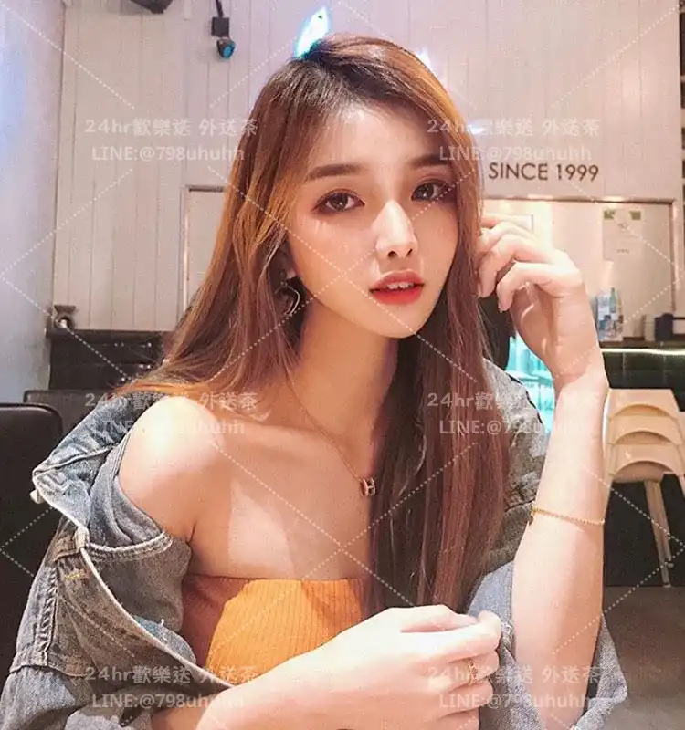 高雄按摩 Charlotte