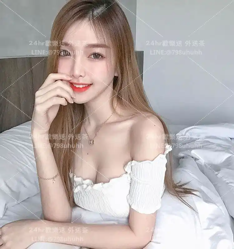 高雄按摩 Charlotte